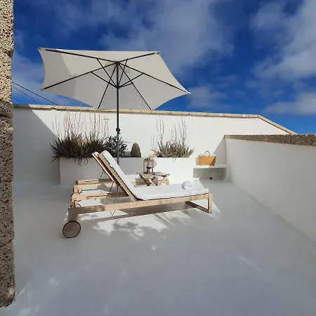 Adriano بيت للعطل